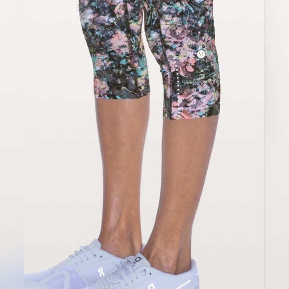 🍋 NWOT Lululemon Fast & Free Crop Nulux Dappled Daze Multi Size 6 - Picture 5 of 10